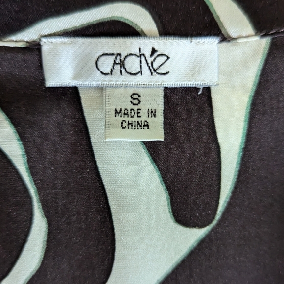 Vintage Cache Silk Blouse Black & White Zebra Print Gold Snaps Bell Cuffs Size S - Picture 7 of 9